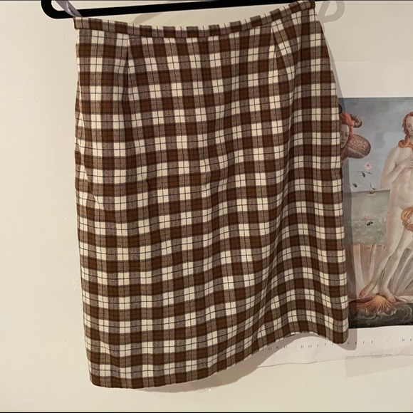 Dark Academia plaid skirt - Picture 3 of 4